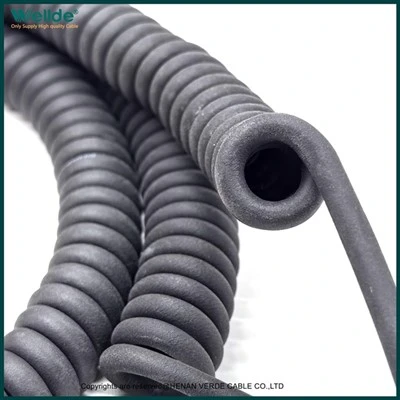 Hochwertiges Spiralkabel mit 5 Adern